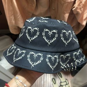 Karol-G bucket Hat